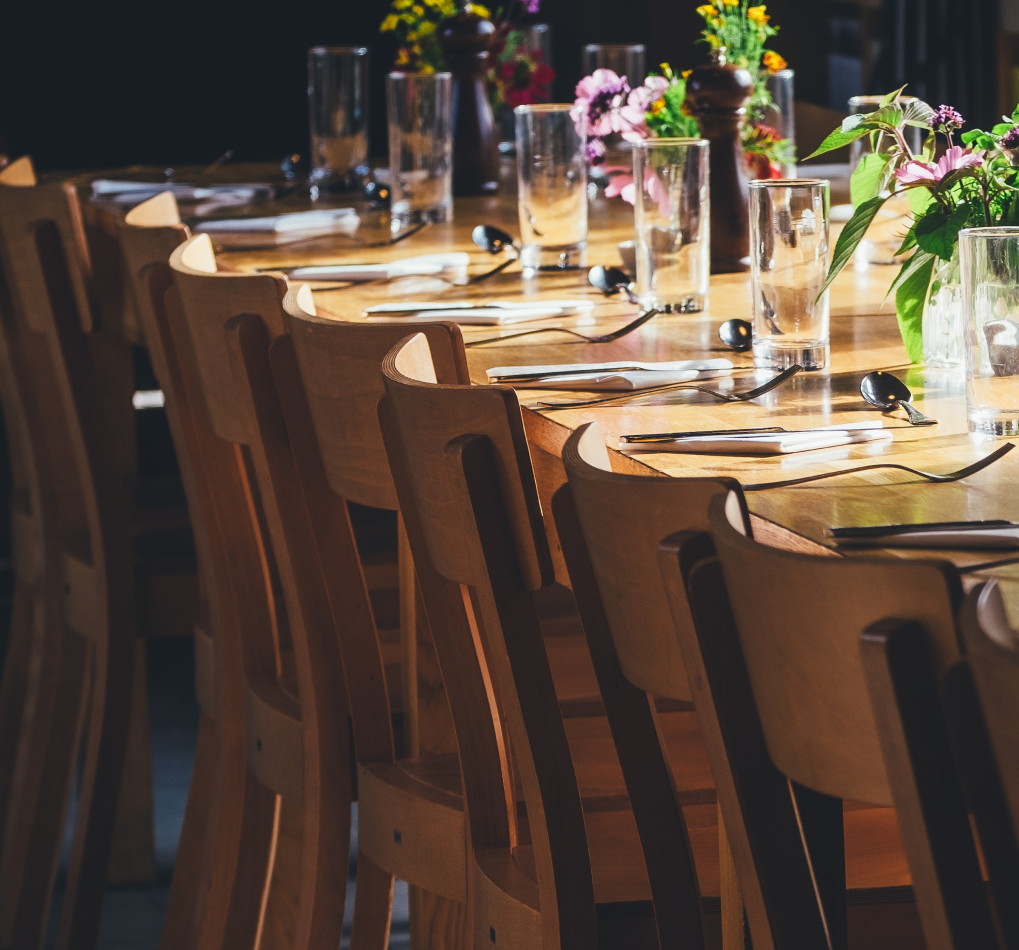 table-with-quots-img